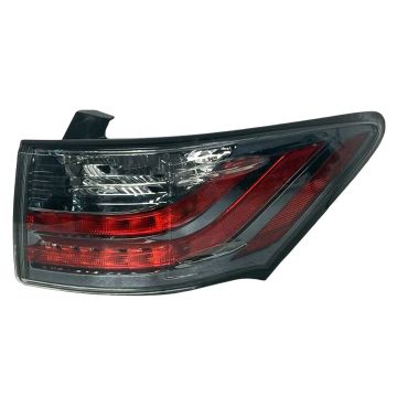 Tail Light Assembly Right Outer Lens/Housing for Lexus CT200h 2014-2017