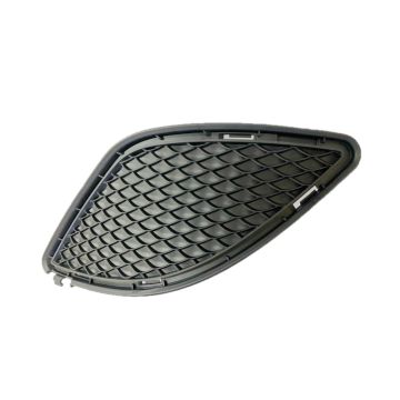 Bumper Insert Front Right C117 w/o AMG Styling Pkg w/o Daytime Running Lamps Outer Grille for Mercedes-Benz CLA250 2014-2016